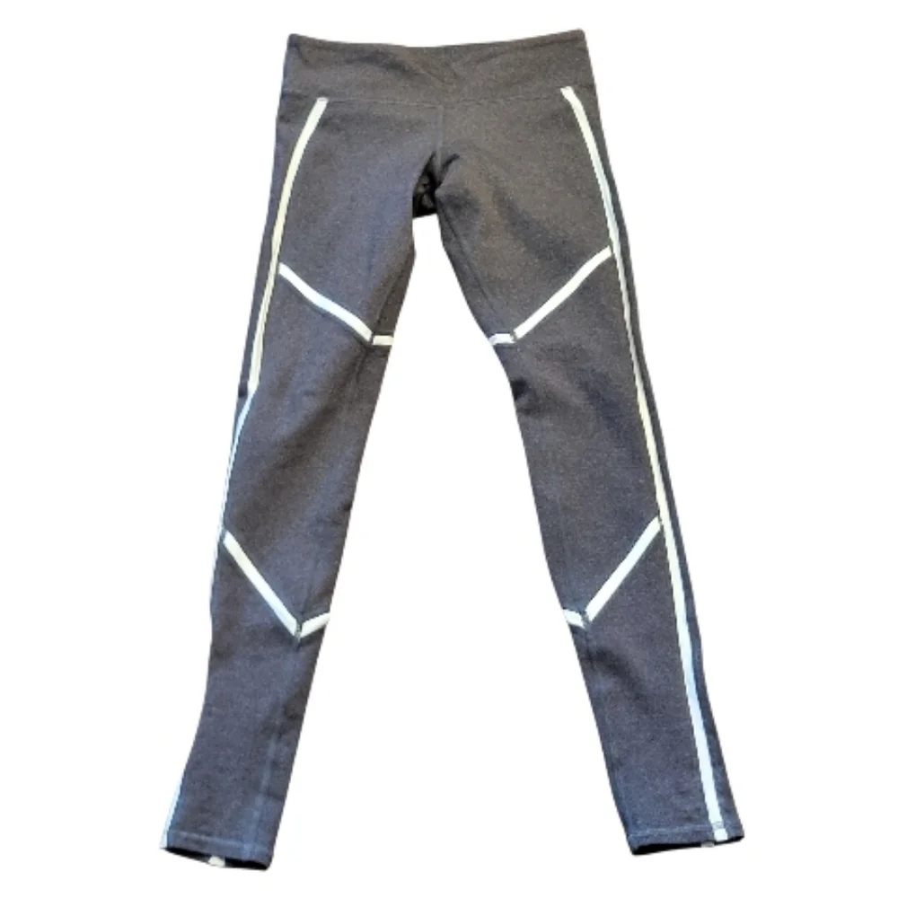 ALO Yoga stylish flattering